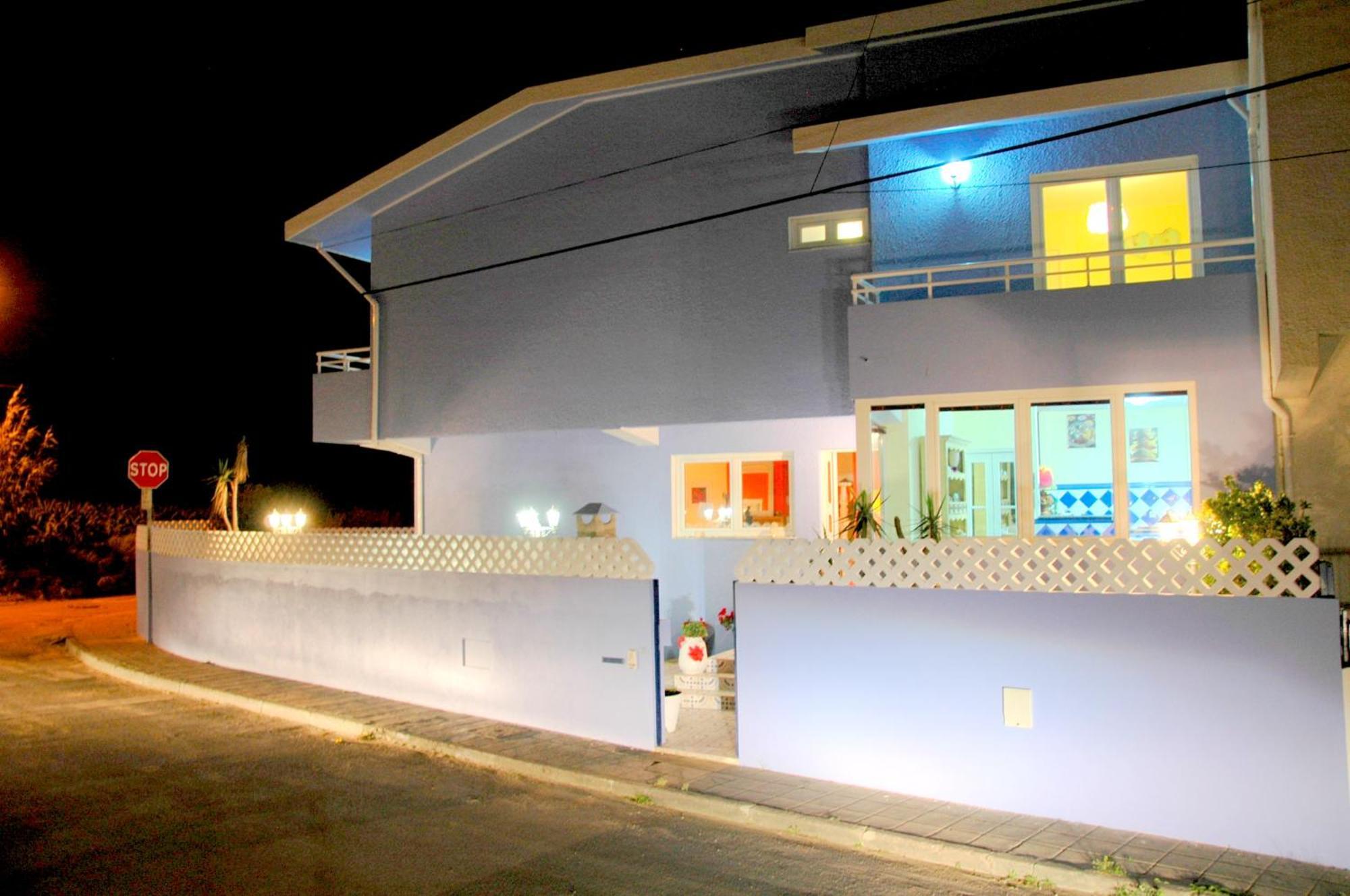 Caminhos De Santiago - Villamaria Beach House Леса-да-Палмейра Экстерьер фото